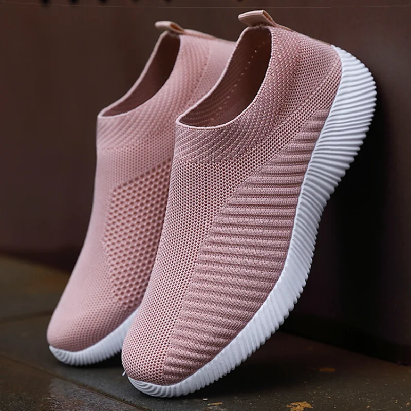 Sports Equipment Resale - Summer Sneakers Ladies Shoes on Sale