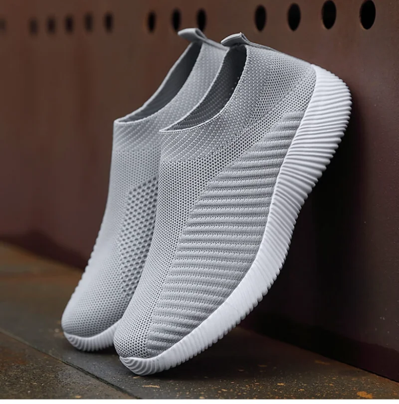 Summer Sneakers Ladies Shoes o - огляд і ціна Sports Equipment Resale